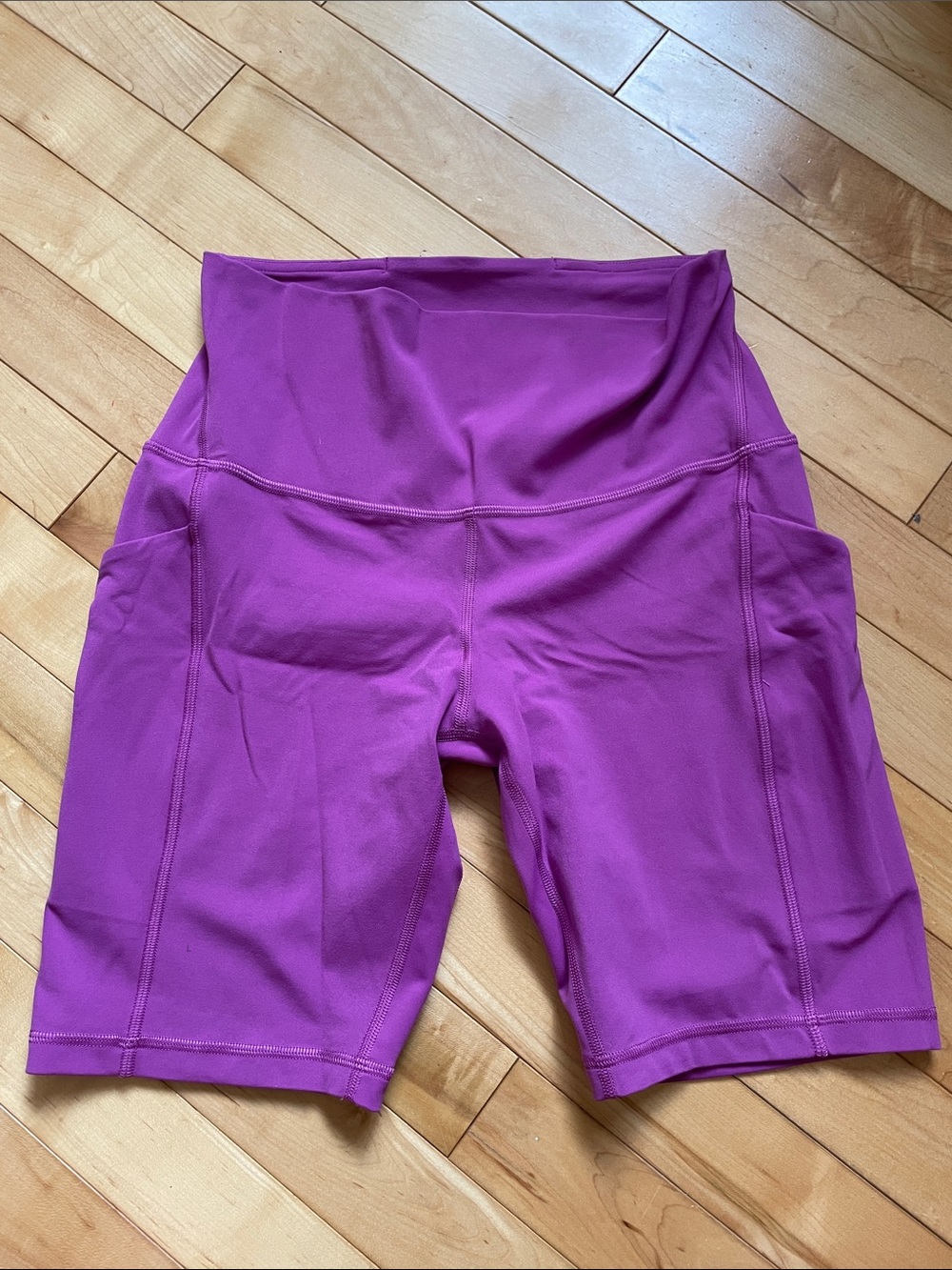 Lululemon Align High-Rise Short with Pockets 8” – Size 8 – Vivid Plum